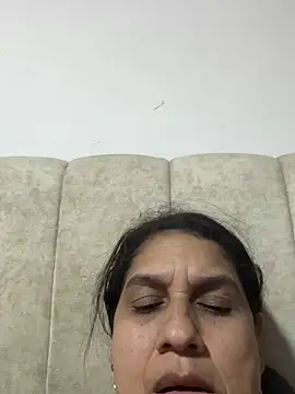 Snapshot of siri_duque chatting on November 2025 02:33:01 AM siri duque online show from November 2025 02:33:01 AM