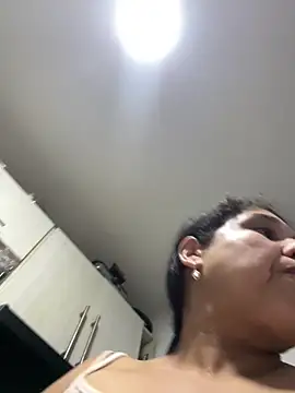 Snapshot of siri_duque chatting on November 2025 12:22:01 AM siri duque online show from November 2025 12:22:01 AM