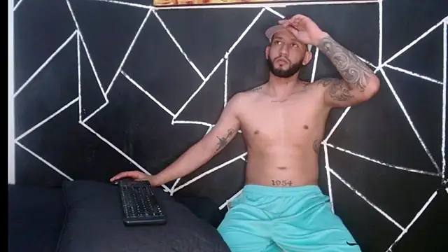 maxXximo777 online show from December 2024 04:31:02 AM