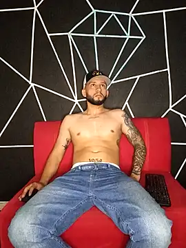 maxXximo777 online show from December 2024 04:07:02 AM