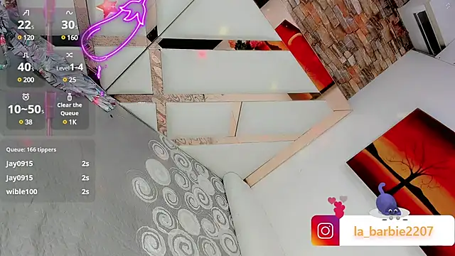 Snapshot of barbiedolls_x chatting on February 2025 12:19:01 AM barbiedolls x online show from February 2025 12:19:01 AM