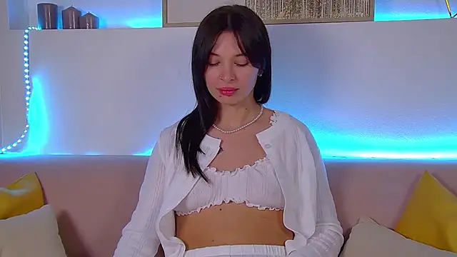 AlexandraBloom online show from March 2025 09:31:02 PM