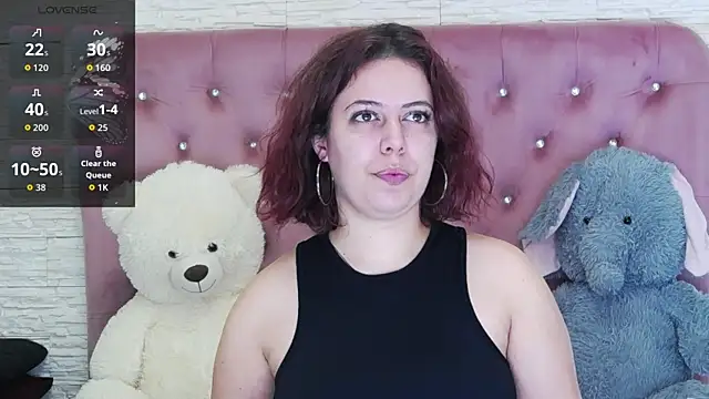 SophiaStarr online show from October 2025 05:26:02 PM