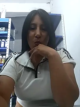 Megan jennerr online show from November 2025 08:08:02 PM