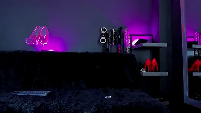 DelaneyStone online show from January 2026 09:08:01 PM