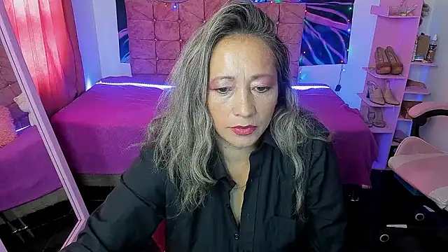 Melanyy 100 online show from January 2026 03:06:01 PM