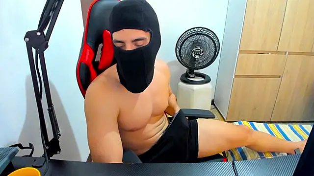 Calihotcaliente277 online show from January 2025 04:20:01 PM