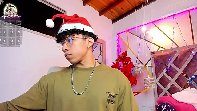 AkazaBoy  online show from December 2024 04:11:01 AM