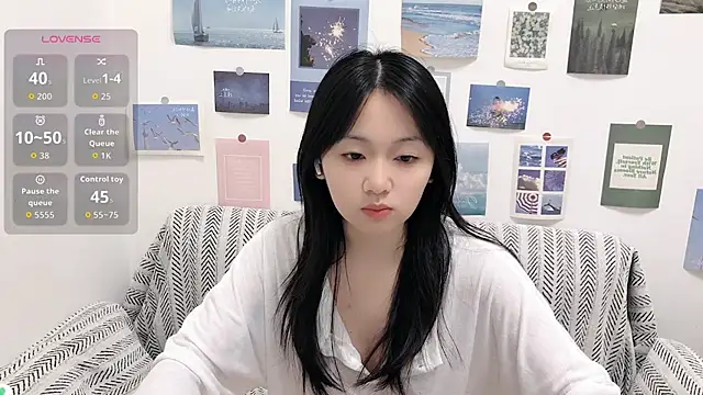 Snapshot of LiLiYbaby chatting on September 2025 06:24:02 AM LiLiYbaby online show from September 2025 06:24:02 AM
