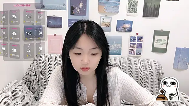 Snapshot of LiLiYbaby chatting on September 2025 06:26:01 AM LiLiYbaby online show from September 2025 06:26:01 AM
