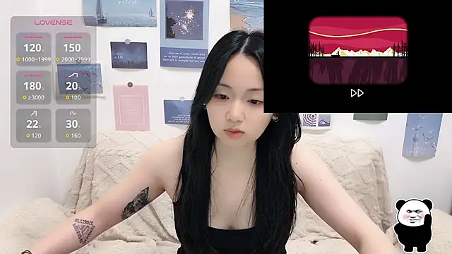 Snapshot of LiLiYbaby chatting on October 2025 06:25:01 AM LiLiYbaby online show from October 2025 06:25:01 AM