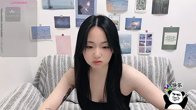 Snapshot of LiLiYbaby chatting on November 2025 06:28:01 AM LiLiYbaby online show from November 2025 06:28:01 AM