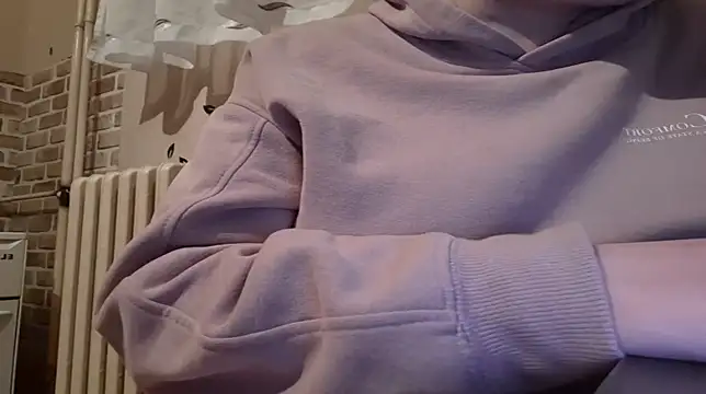 Snapshot of AalinnaK chatting on March 2025 07:46:02 PM AalinnaK online show from March 2025 07:46:02 PM