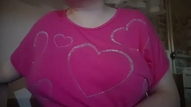 AalinnaK online show from December 2025 02:37:02 PM