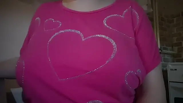 AalinnaK online show from December 2025 02:33:01 PM