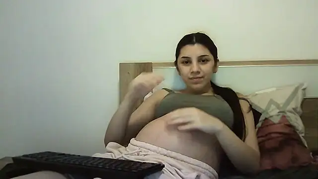 Ahotkittyxxx online show from November 2025 05:26:01 PM