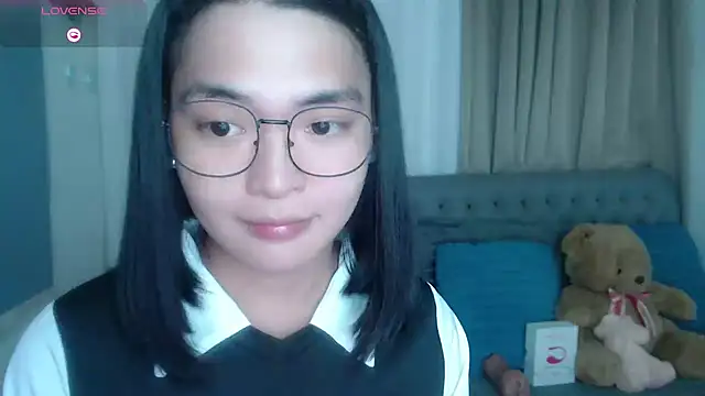 zhaviahale21 online show from July 2026 06:04:01 PM