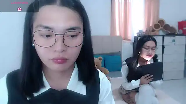 zhaviahale21 online show from July 2026 07:28:02 AM