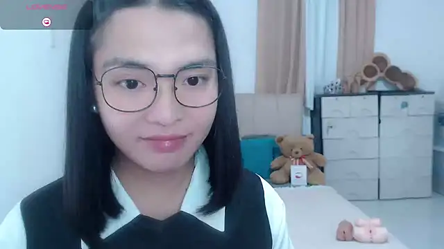 zhaviahale21 online show from August 2026 04:31:02 PM