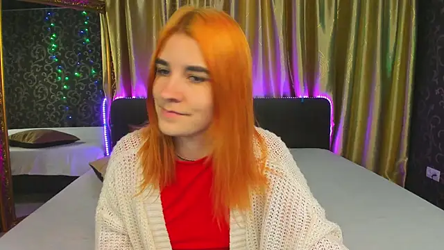 Snapshot of _Polly_Love_ chatting on December 2024 04:15:02 PM Polly Love online show from December 2024 04:15:02 PM