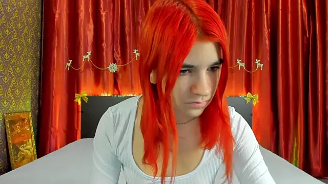 Snapshot of _Polly_Love_ chatting on December 2024 07:06:02 AM Polly Love online show from December 2024 07:06:02 AM