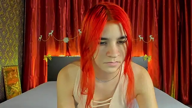 Snapshot of _Polly_Love_ chatting on December 2024 10:11:02 AM Polly Love online show from December 2024 10:11:02 AM