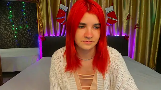 Snapshot of _Polly_Love_ chatting on December 2024 01:10:02 PM Polly Love online show from December 2024 01:10:02 PM