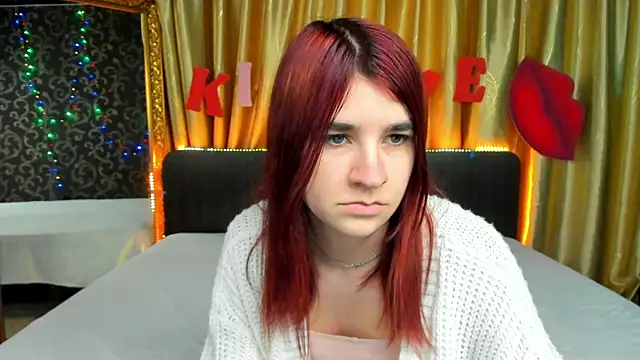 Snapshot of _Polly_Love_ chatting on February 2025 10:28:01 AM Polly Love online show from February 2025 10:28:01 AM