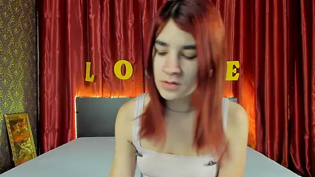 Snapshot of _Polly_Love_ chatting on February 2025 07:23:01 AM Polly Love online show from February 2025 07:23:01 AM