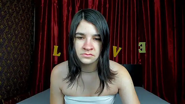  Polly Love  online show from February 2026 07:05:01 AM