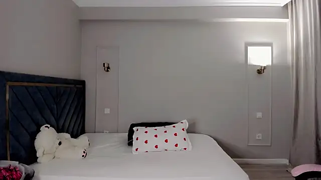 oxxx me online show from November 2025 07:51:01 AM