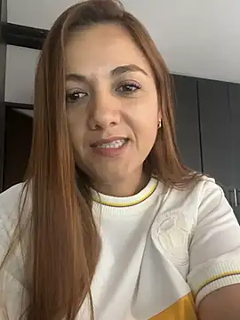 Snapshot of Shianrose chatting on March 2025 08:29:02 PM Shianrose online show from March 2025 08:29:02 PM