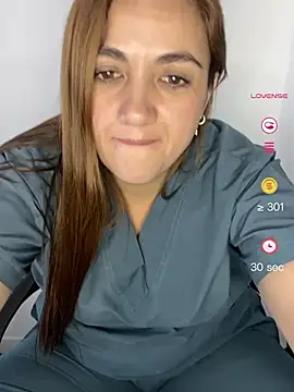 Snapshot of Shianrose chatting on May 2026 07:31:01 PM Shianrose online show from May 2026 07:31:01 PM