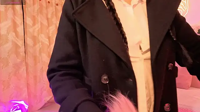 hina tay online show from February 2026 03:26:01 AM