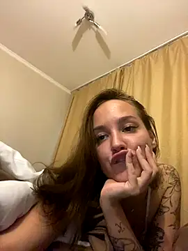 Snapshot of milkyWeyy chatting on September 2025 06:24:01 PM milkyWeyy online show from September 2025 06:24:01 PM