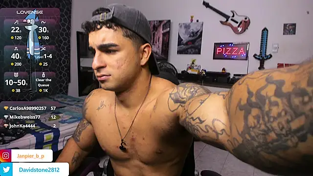 Snapshot of cJuan111 chatting on February 2025 08:51:02 PM cJuan111 online show from February 2025 08:51:02 PM