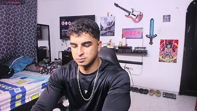 Snapshot of cJuan111 chatting on February 2025 12:21:02 AM cJuan111 online show from February 2025 12:21:02 AM