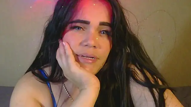 Snapshot of blue_angel33 chatting on December 2024 12:07:02 AM blue angel33 online show from December 2024 12:07:02 AM