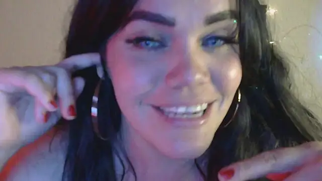 Snapshot of blue_angel33 chatting on February 2025 05:26:02 AM blue angel33 online show from February 2025 05:26:02 AM