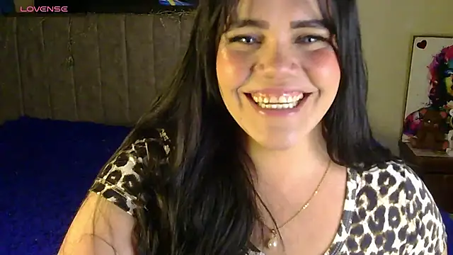 Snapshot of blue_angel33 chatting on October 2025 02:56:01 AM blue angel33 online show from October 2025 02:56:01 AM