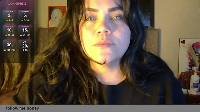 Snapshot of blue_angel33 chatting on November 2025 02:12:02 AM blue angel33 online show from November 2025 02:12:02 AM