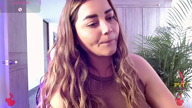 Lucia star   online show from January 2026 06:32:02 PM