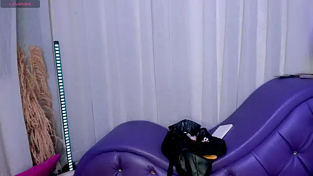 Snapshot of Yourslust_ chatting on November 2025 07:57:02 PM Yourslust online show from November 2025 07:57:02 PM