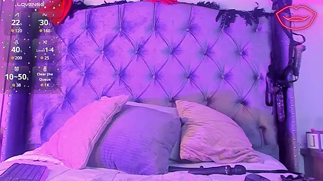 Molenna queenn online show from December 2024 11:03:02 PM