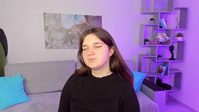 BonneyLove online show from September 2025 05:45:02 PM