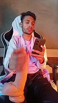 Snapshot of AjaxStar chatting on January 2026 09:02:01 AM AjaxStar online show from January 2026 09:02:01 AM