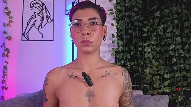 MiaMorgan  online show from December 2025 02:46:02 PM