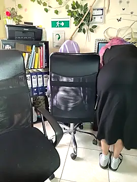 Snapshot of NAJWA-ARAB chatting on February 2025 02:11:02 PM NAJWA-ARAB online show from February 2025 02:11:02 PM