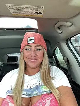 Snapshot of sunshinekisses chatting on March 2026 06:16:02 PM sunshinekisses online show from March 2026 06:16:02 PM