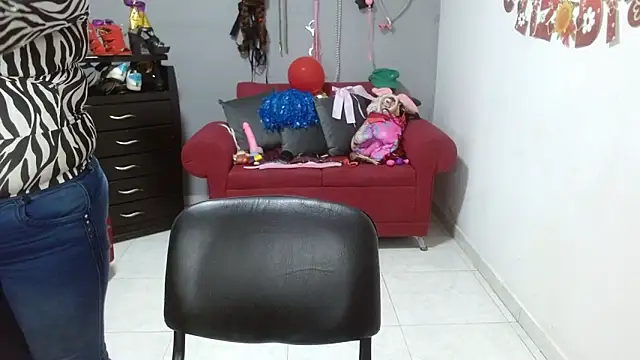 Snapshot of emperabigbootybigass chatting on February 2025 03:37:02 PM emperabigbootybigass online show from February 2025 03:37:02 PM